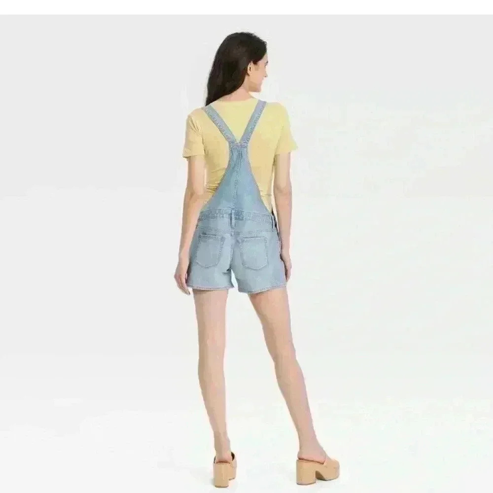 Shortall Maternity Jean Shorts Siz 8 Ingrid & Isabel Light Blue adjustable waist - Picture 3 of 16